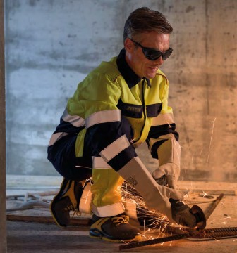 ABBIGLIAMENTO INDUSTRIA E ARTIGIANATO